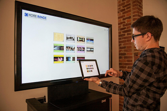 Interactive Mobile Display System (IMDS)